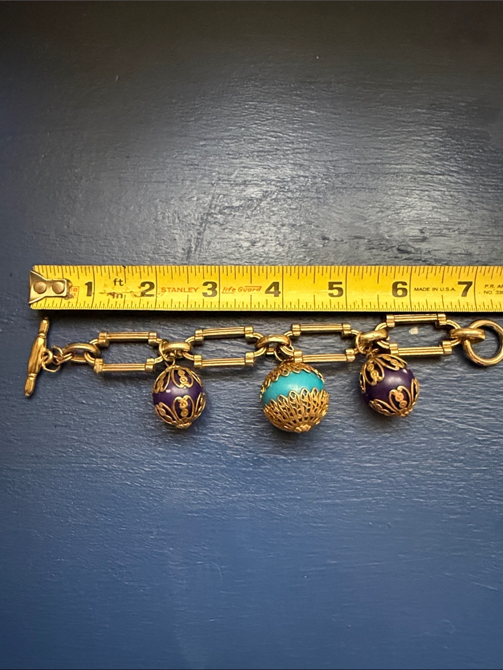 Vintage Oversized Gold-Tone Charm Bracelet - Picture 3 of 4